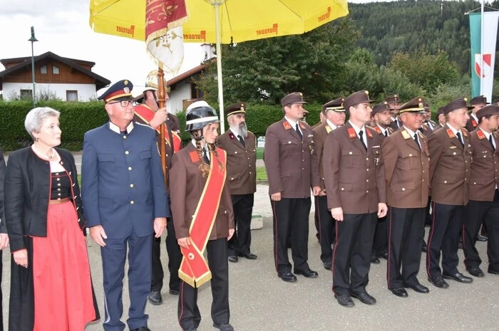 Das bisherige TLF wurde 1992 angekauft, seither haben sich die Anforderungen an die Feuerwehren sehr gesteigert, so Kommandant Ernst Klauber.