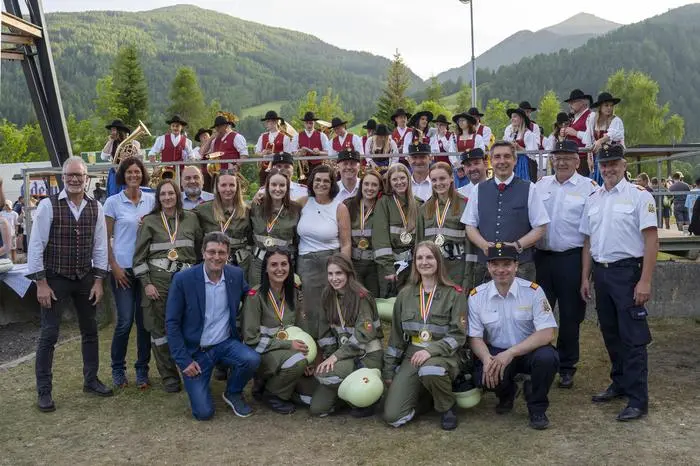 Auch eine Damen-Gruppe aus der FF Zwickenberg nahm teil