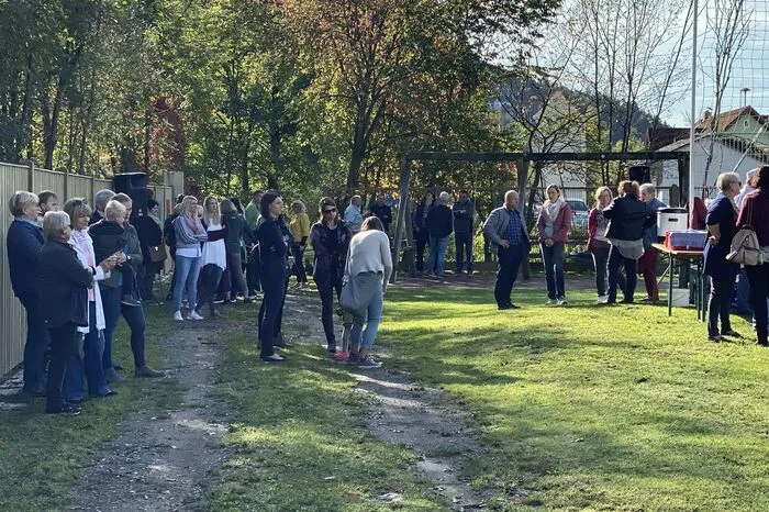 Klicken Sie sich durch weitere Bilder.
