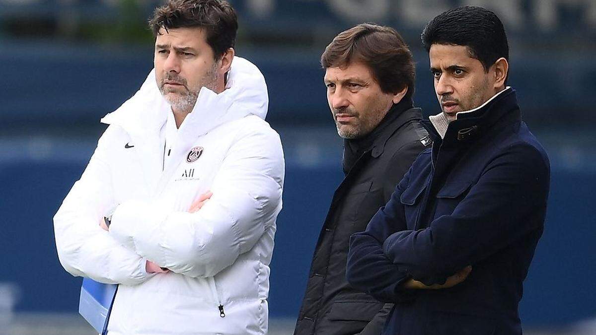 Trainer Mauricio Pochettino gemeinsam mit Leonardo und Nasser Al-Khelaifi (von links).