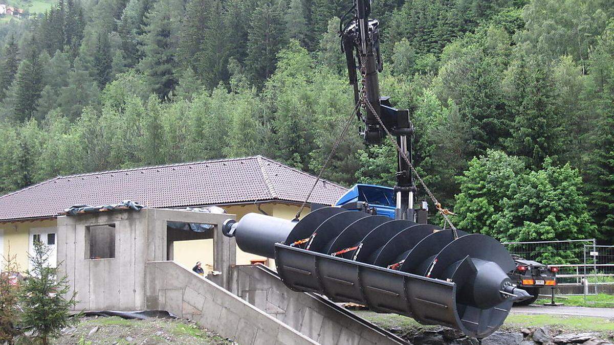 Die Anlieferung der Wasserschnecke in Rennweg