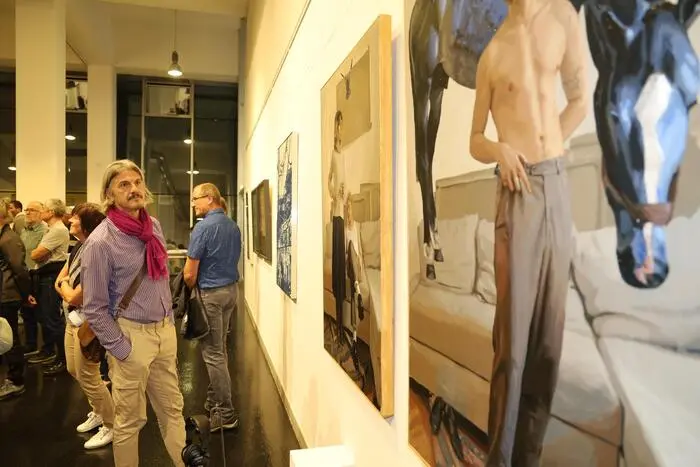 Zum Jubiläum wurde daher eine Ausstellung eröffnet, in der Bilder und Skulpturen von Künstlern gezeigt werden, die im vergangenen Vierteljahrhundert in der Kunsthalle ausgestellt haben 