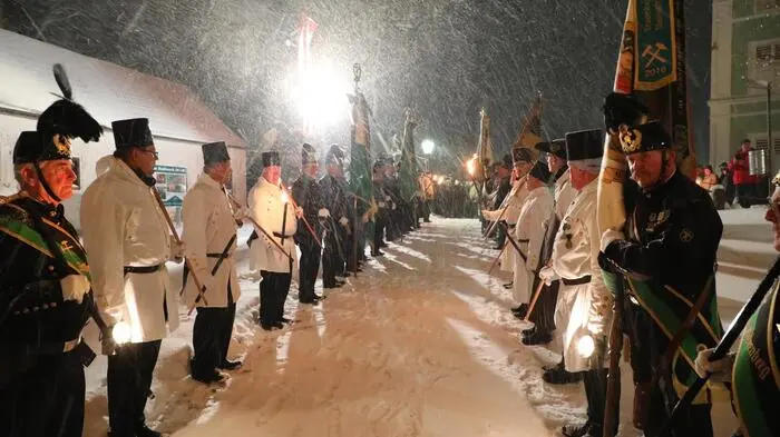 Schneegestöber bei den Barbarafeierlichkeiten in Vordernberg