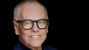 Der Starkoch Wolfgang Puck landet wieder beruflich in Österreich