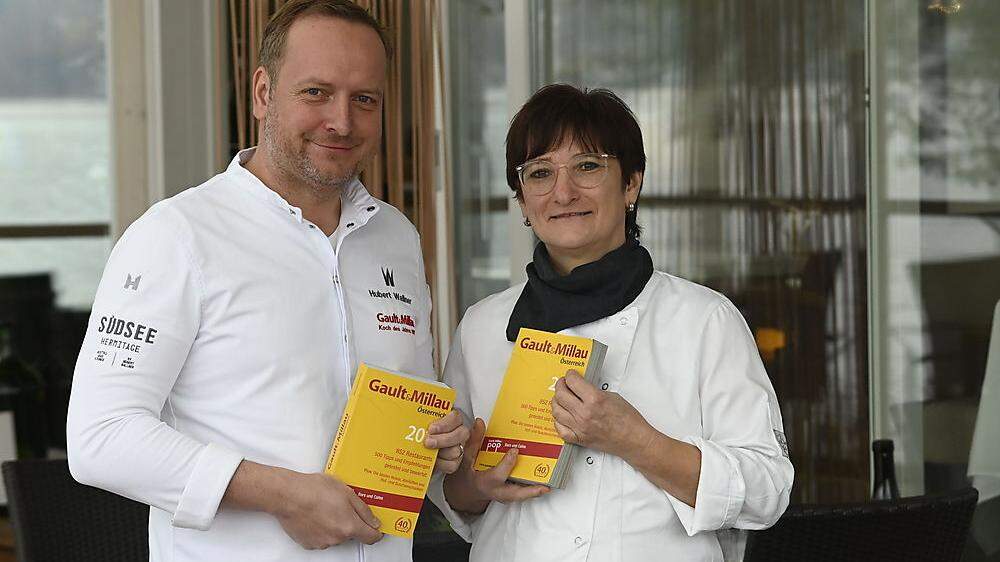 Kärntens bester Koch und beste Köchin: Hubert Wallner (4 Hauben) und Rosi Trabelsi vom „La Torre“ St. Veit (3 Hauben)     