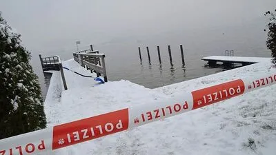 Der abgesperrte Fundort am Traunsee in Gmunden