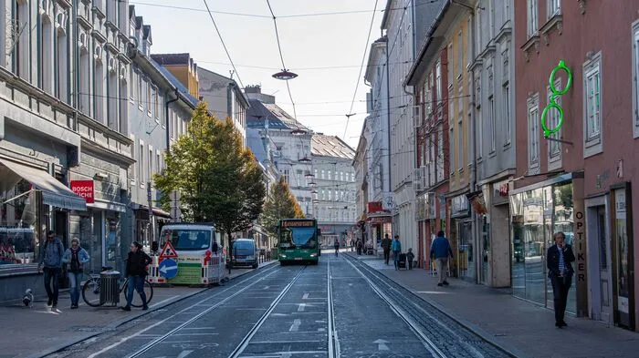 Die Geschäftswelt in der Reitschulgasse ist bis heute immer im Umbruch geblieben.