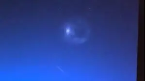 Über Feldkirchen war das Phänomen etwa gegen 17.33 Uhr zu sehen. | Über Feldkirchen war das Phänomen etwa gegen 17.33 Uhr zu sehen.