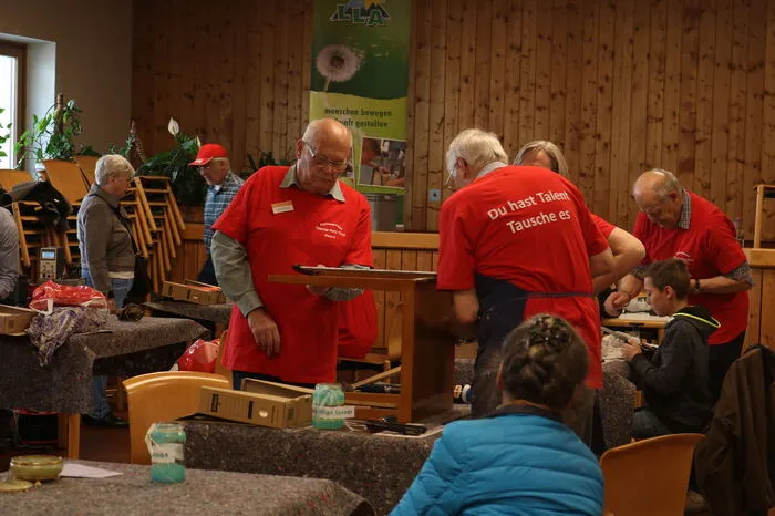 Repair Café des Talentetauschkreises Osttirol in Lienz am 27. April