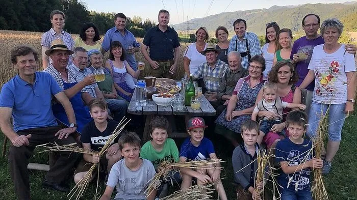 Wie herkömmlich „Troad“ geschnitten wurde interessierte die Kleinen und Großen