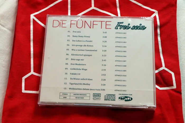 Gleichzeitig wurde auch das fünfte Tiger-Album mit dem Titel „Frei sein“ live im Stadtsaal vorgestellt.