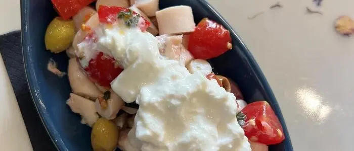 Meeresfrüchtesalat mit Mozzarella
