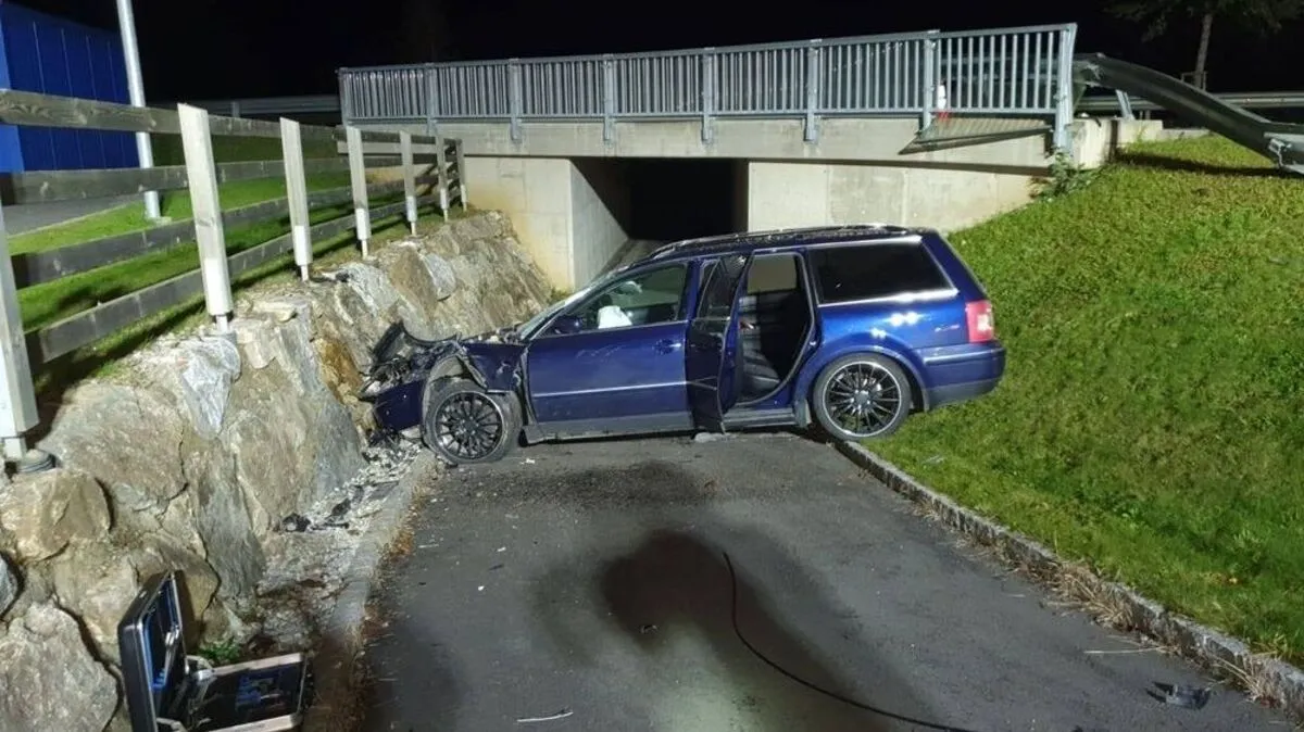 Das beschädigte Unfallfahrzeug