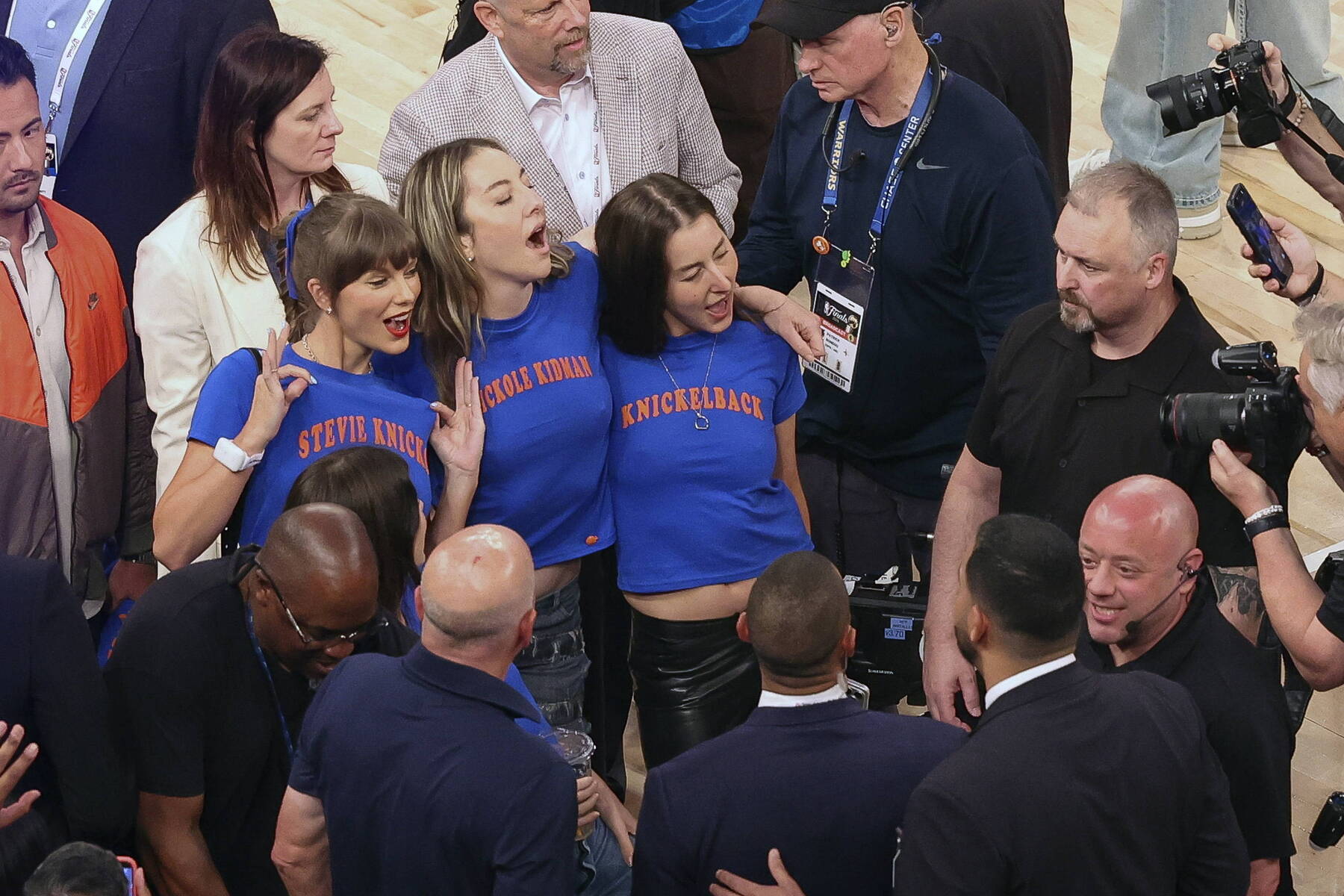 „Stevie Knicks“ : Taylor Swift feierte Knicks-Sieg mit Wortw