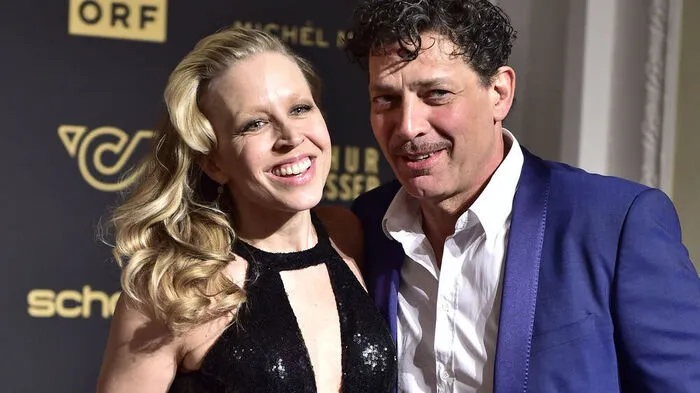 Schauspiel-Ehepaar Gregor Bloeb und Nina Proll
