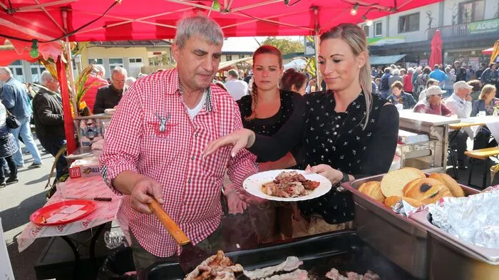 Am Samstag fand in Nötsch wieder das legendäre Polantafest statt. Zahlreiche Besucher ließen es sich gut munden. Klicken Sie sich druch die Fotos.