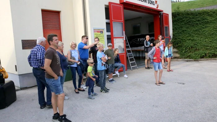 Die Freiwillige Feuerwehr (FF) Sörg lud am Freitag zum Feuerwehr-Kirchtag. 