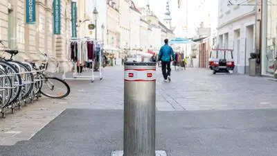 Die Stadt Klagenfurt diskutiert über die Errichtung permanenter Terror-Sperren., wie sie beispielsweise schon am Alten Platz angebracht sind