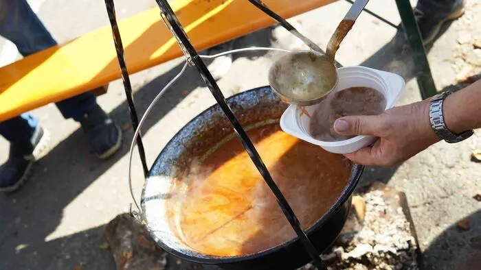 Im Rahmen des "Herbstes in Wolfsberg" wurde das Kessel-Gulasch-Wettkochen veranstaltet. Der Erlös wurde für den guten Zweck gespendet.