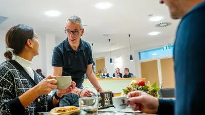 Finanziert durch den Beschäftigungspakt: Das „Bistro“ im LKH Villach bietet vier Menschen mit Behinderungen Arbeit