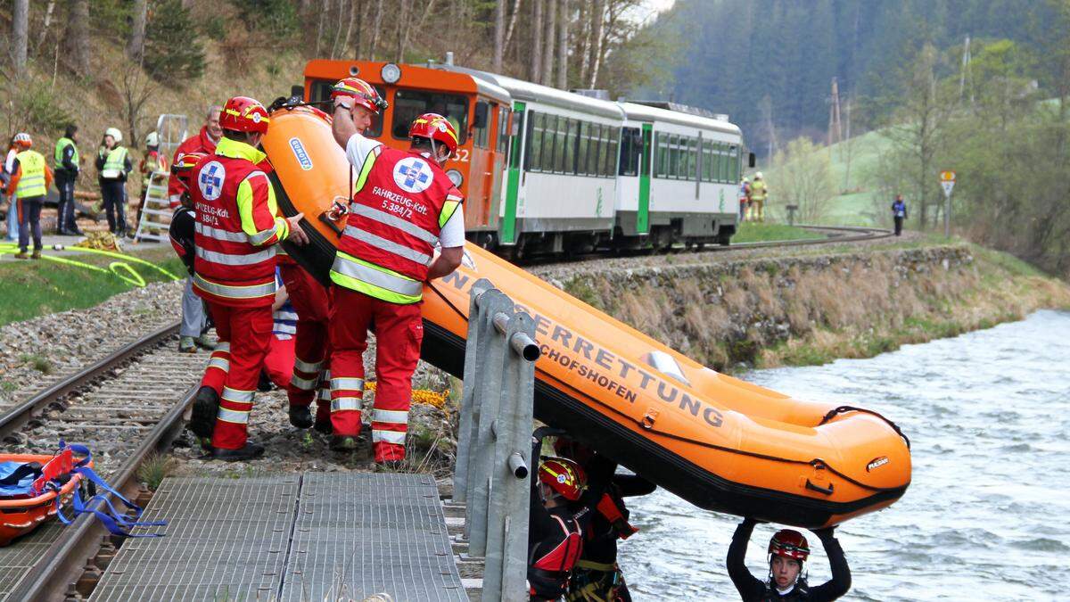 Das Übungsszenario konnte erfolgreich absolviert werden. Rund 350 Einsatzkräfte waren beteiligt