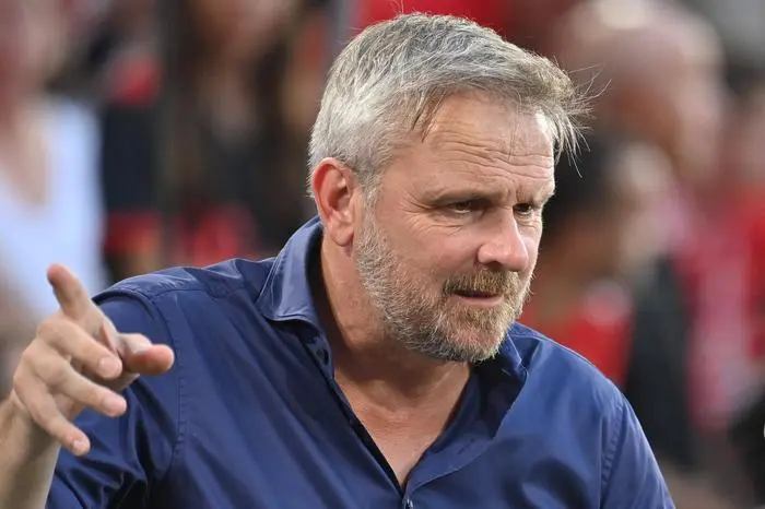 Dietmar Didi HAMANN, Gestik,zeigt, Einzelbild,angeschnittenes Einzelmotiv,Portraet,Portrait,Porträt. Fussball DFL Supercup 2023 / FC Bayern Muenchen - RB Leipzig 0-3 am 12.08.2023 in Muenchen A L L I A N Z A R E N A. *** Dietmar Didi HAMANN, gesture, shows, single picture, cut single motive, Portraet, portrait, portrait football DFL Supercup 2023 FC Bayern Muenchen RB Leipzig 0 3 on 12 08 2023 in Munich A L L I A N Z A R E N A