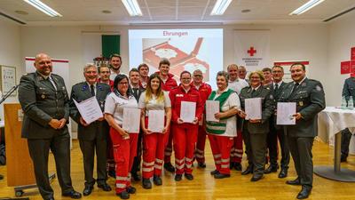 Das Rote Kreuz ehrte verdiente Mitarbeiterinnen und Mitarbeiter