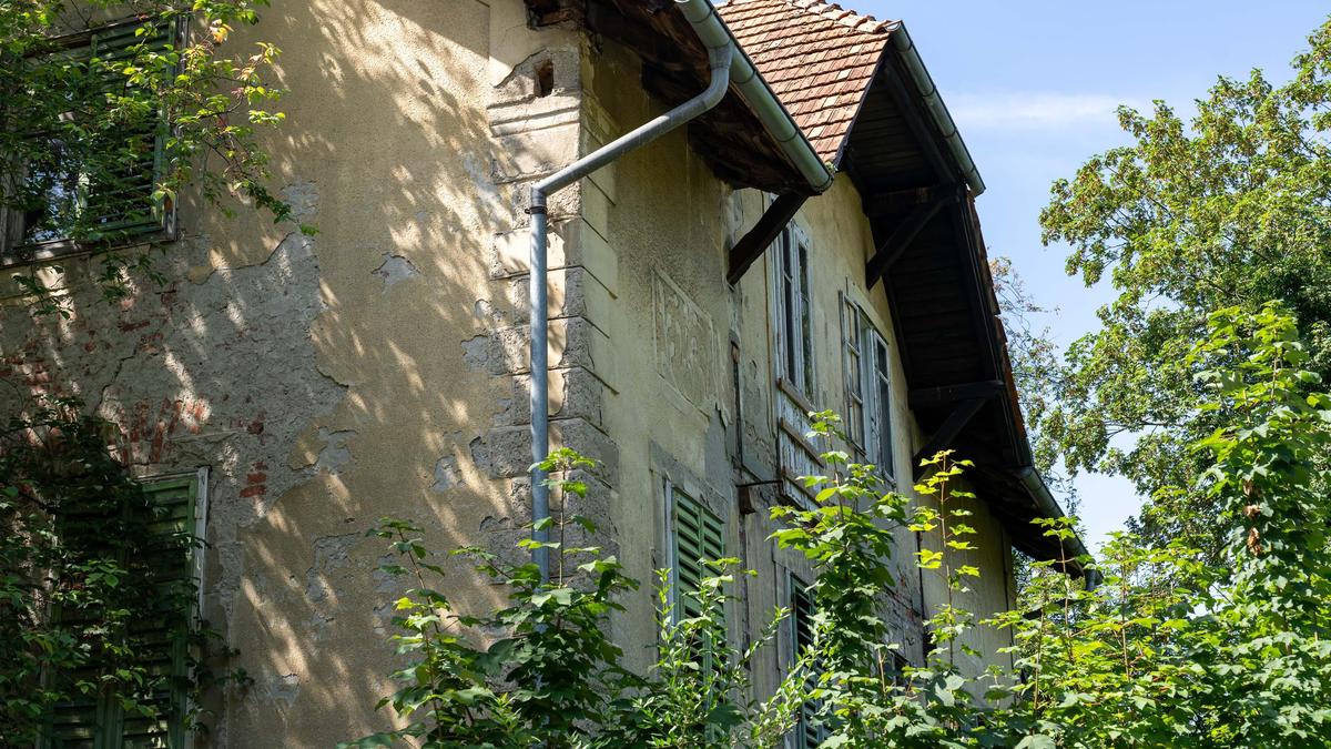 Desolate Villa in der Nernstgasse