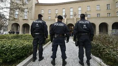 Prozess gegen acht mutmaßliche OPPT-Anhänger