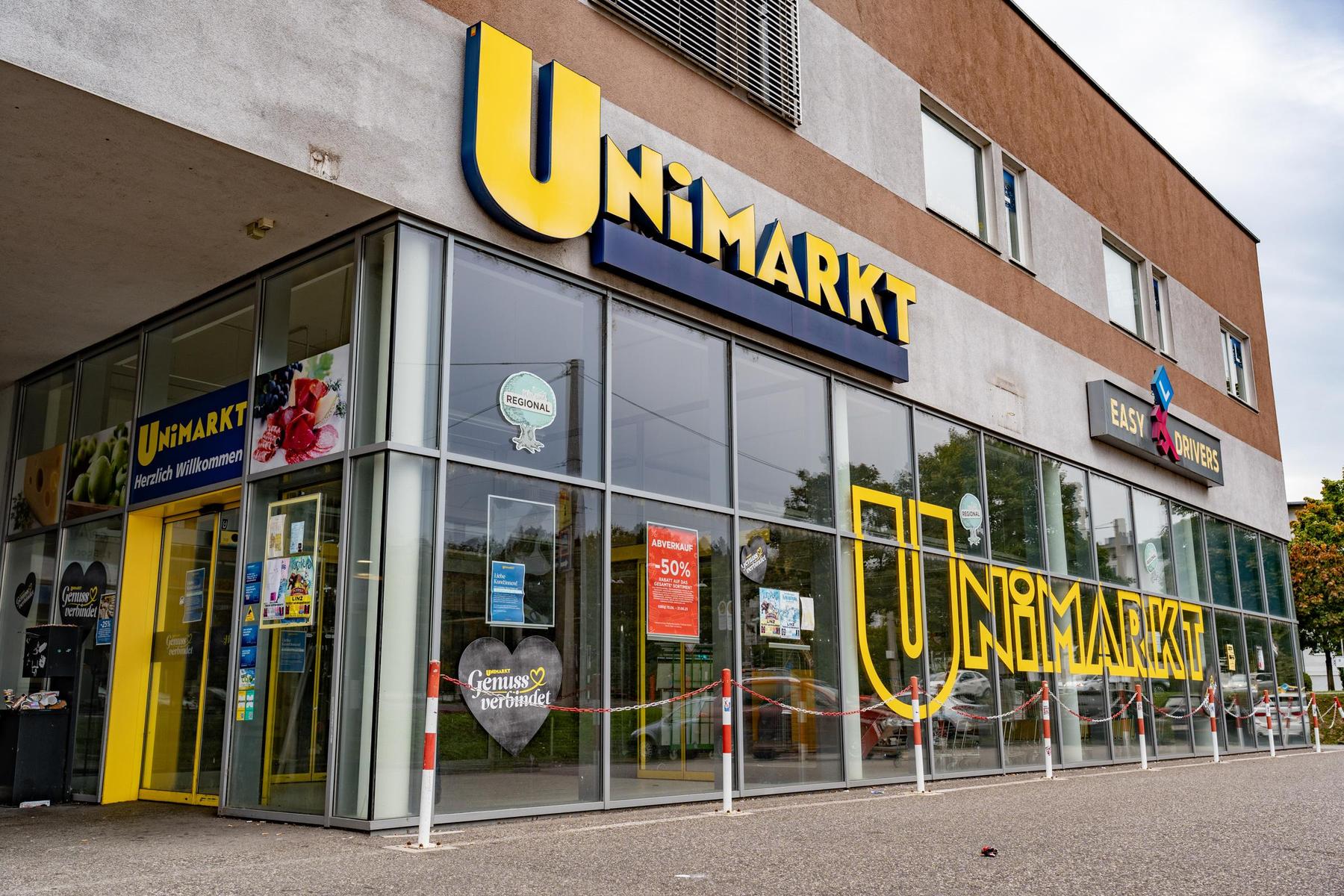 Spar an 21 Standorten interessiert : Unimarkt-Ende: 26 Orte könnten ihren einzigen Supermarkt verlieren