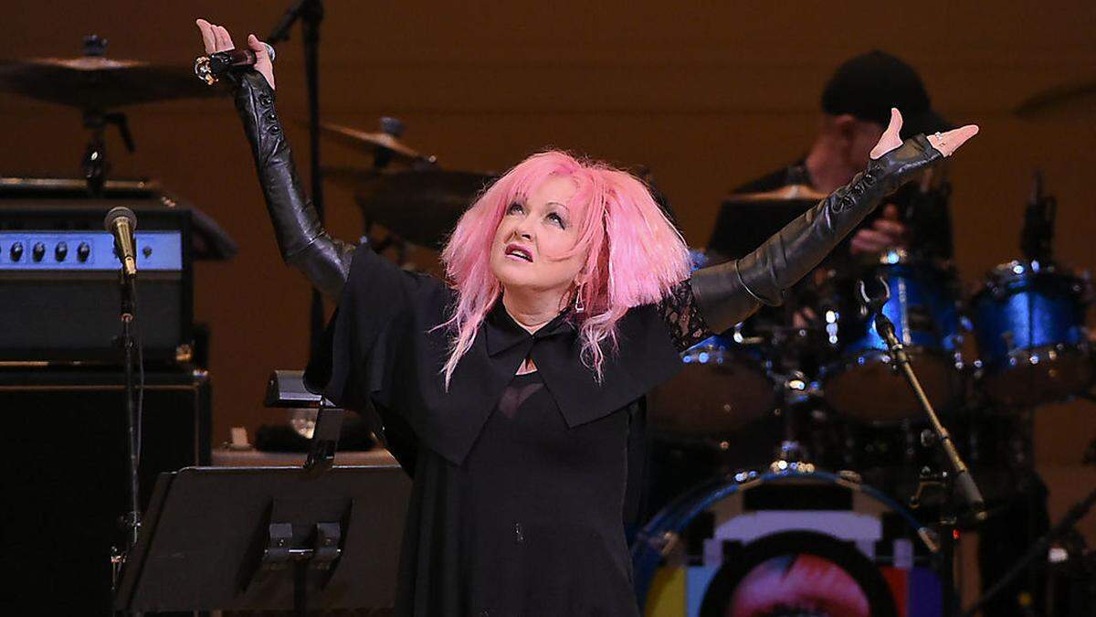 Cyndi Lauper eröffnete den Konzertreigen