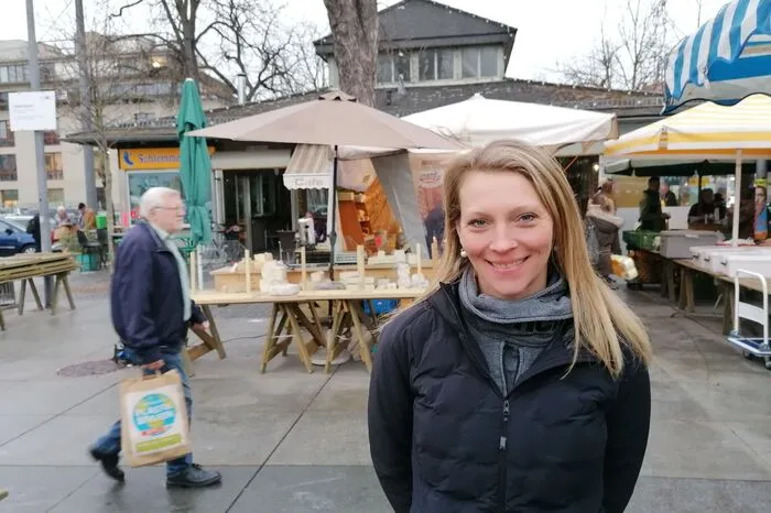 Judith Ebner (38) Landwirtin: Das Wichtigste habe ich schon eingekauft, aber auch nicht wesentlich mehr als sonst. Man muss die Situation eh nehmen, wie sie ist. Aber große Panik herrscht in unserer Familie nicht. Ich bin in der glücklichen Lage, dass mein Mann bei den Kindern (5 und 6) bleiben kann.