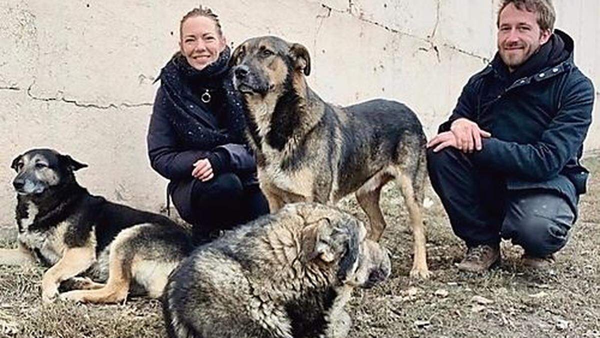 Elsa Kremser und Levin Peter beim Filmdreh zu „Space Dogs“ in Moskau