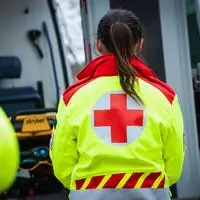 Der 32-Jährige erlitt Verletzungen unbestimmten Grades und wurde vom Roten Kreuz ins LKH Uniklinikum Graz eingeliefert (Sujetfoto)