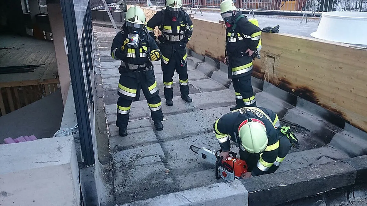Dem Atemschutztrupp 1 Bad Kleinkirchheim gelang es, die Flammen zu bekämpfen