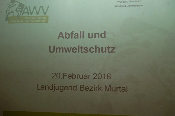 Wolfgang Neubauer vom Abfallwirtschaftsverband Judenburg sprach im Gasthaus Stocker unter anderem über Abfallsammlung, Lebensmittelhygiene und Littering, also das achtlose Wegwerfen von Abfällen.