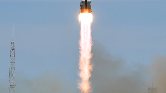 ie Rakete mit Fjodor Jurtschichin und Jack Fischer an Bord startete am Donnerstag vom russischen Weltraumbahnhof Baikonur.