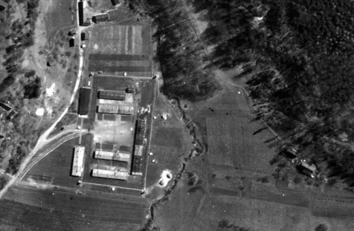 Luftbild der Royal Airforce des KZ-Außenlagers in Leibnitz/Aflenz im Jahr 1944
