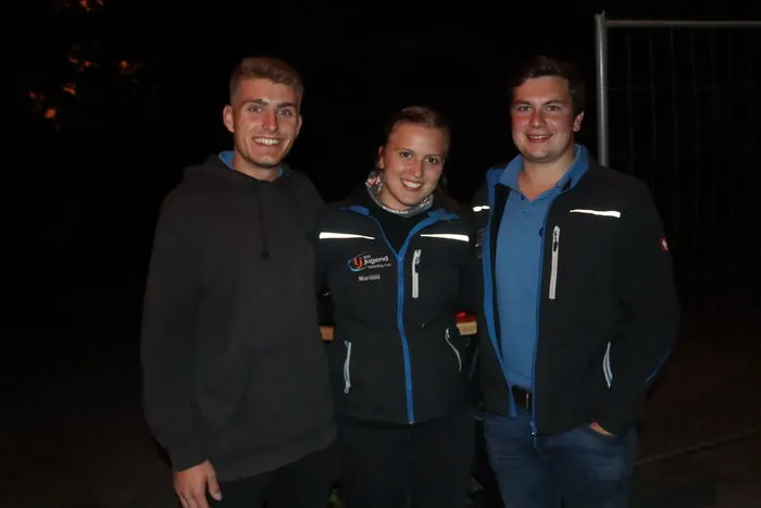 Leiterin Marie Bischof mit Obmann Julian Sorger (re.) und Kassier Daniel Rampitsch (li.) freuten sich über einen großen Besucheransturm bei der diesjährigen Rocktobernight.