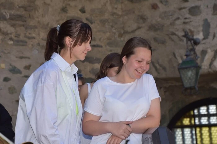 Im Rahmen des Begegnungsfestes wurde ein Freundschaftsvertrag über eine intensive Zusammenarbeit von Marktgemeinde Neumarkt, Eyfon und der westukrainischen Universität Ternopil unterzeichnet. Man will junge Menschen in der Ukraine bestmöglich unterstützen.