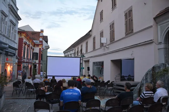 Klicken Sie sich durch die weiteren Bilder!