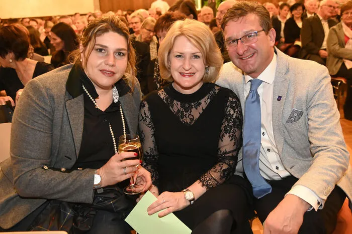Unter den vielen Gästen war auch Seebodens Bürgermeister Wolfgang Klinar, mit charmanter Begleitung.