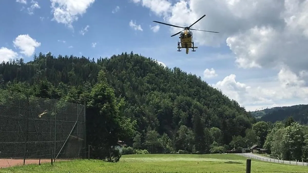 Notarzthubschrauber C17 flog den Mann ins Spital