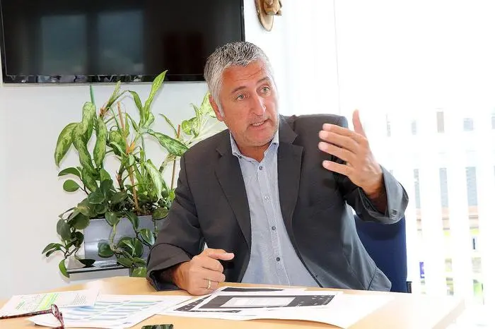 Karl Heinz Durchschlag, ams bezirksstellenleister feldkirchen