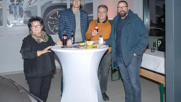 Mario Janisch konnte zur Vorstellung der neuen Modelle Bürgermeister Marcus Martschitsch und Gemeinderat Joachim Kummer sowie viele motorbegeisterte Besucher begrüßen.