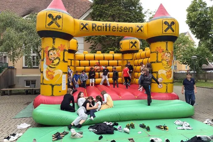 Hüpfburg, Leseecke und ein Schätzspiel sorgten weiters für Unterhaltung.
