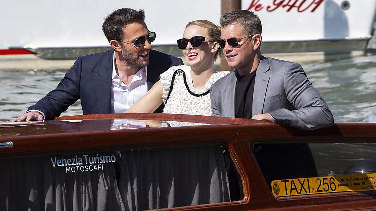 Ben Affleck, Jodie Comer, Matt Damon: Im Wassertaxi auf den roten Teppich. Favoriten sind sie aber keine.