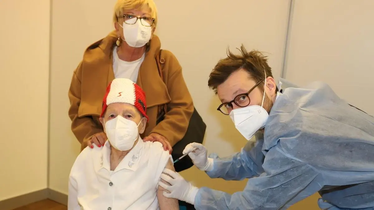 Liane Gielg, Erna Pichler (92) und Alexander Kollenc