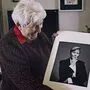 „Genau so frech war sie“, sagt Annemarie Aufreiter, Witwe Johanna Dohnals zum Bild von Elfie Semotan