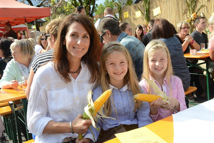 Waren auch in Nötsch: Martina, Lisa und Sara Frumlacher.